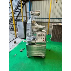 2.8 kw momo making machine